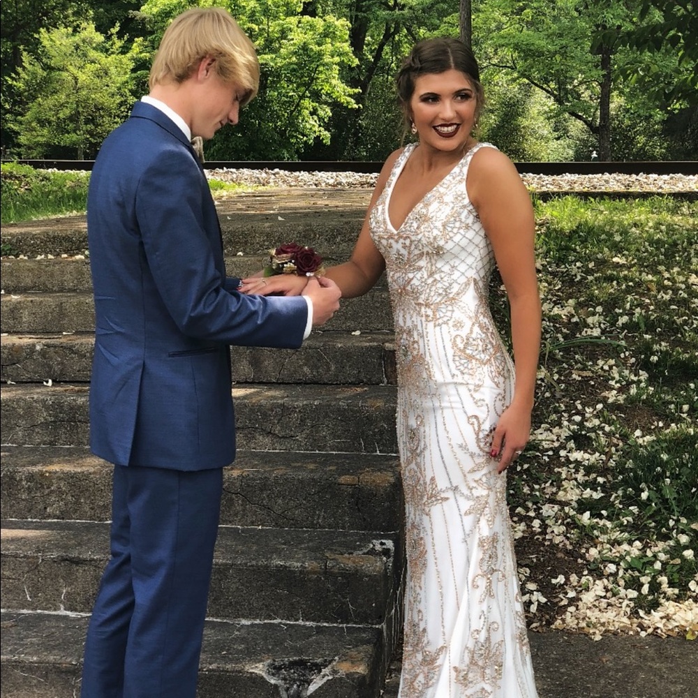 Prom Dress! - Picture 2 of 4
